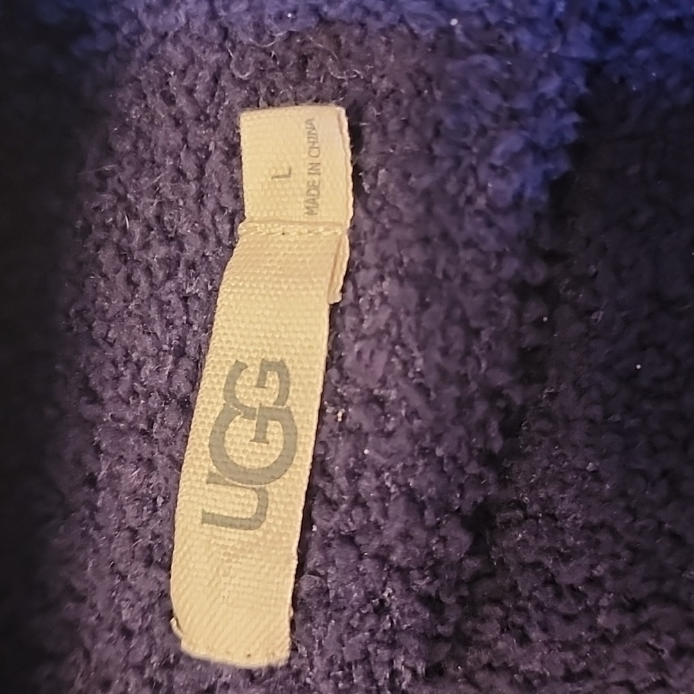 UGG Womens Longsleeve Plush Mockneck Blue White Stripe Sweater - Picture 11 of 11